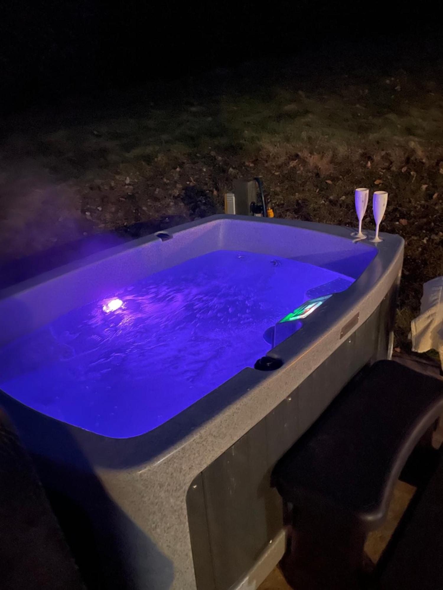 The Retreat, Own Hot Tub, Romantic Escape, Near Lyme Regis Exteriör bild